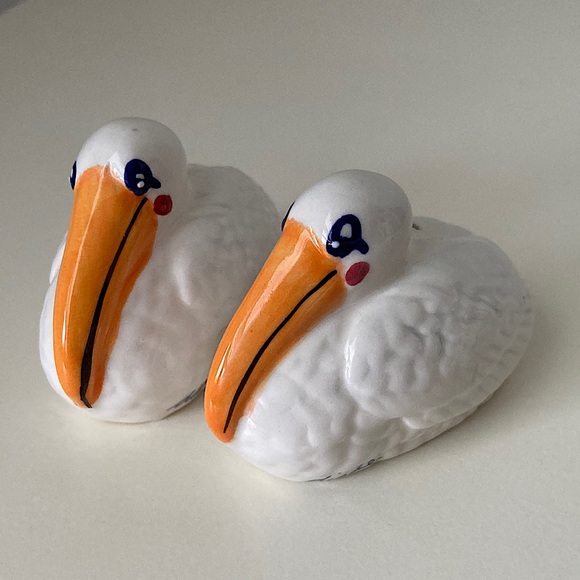 Vintage Salt and Pepper Shakers Ceramic Pelicans by Blue Sky Nautical Beach Sea - Picture 4 of 13